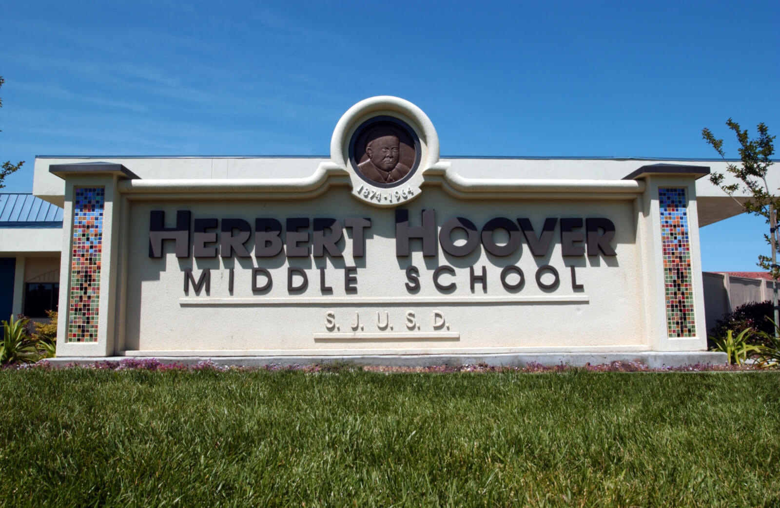 custom school signs San Jose hoover monument entrance
